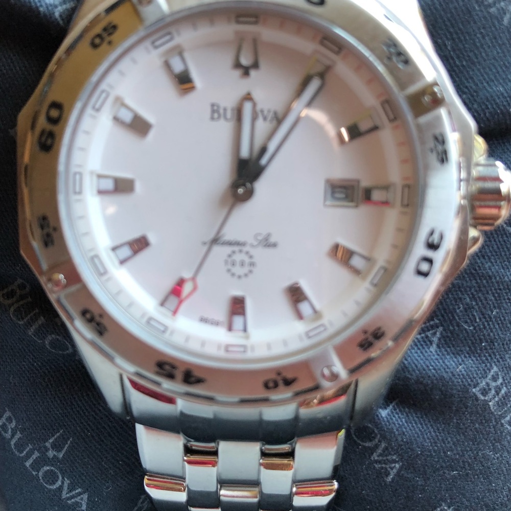NIB BULOVA Marine Star Men’s Watch Silver - Picture 2 of 7